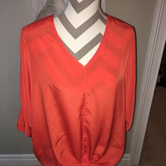 Orange top - Picture 4 of 8